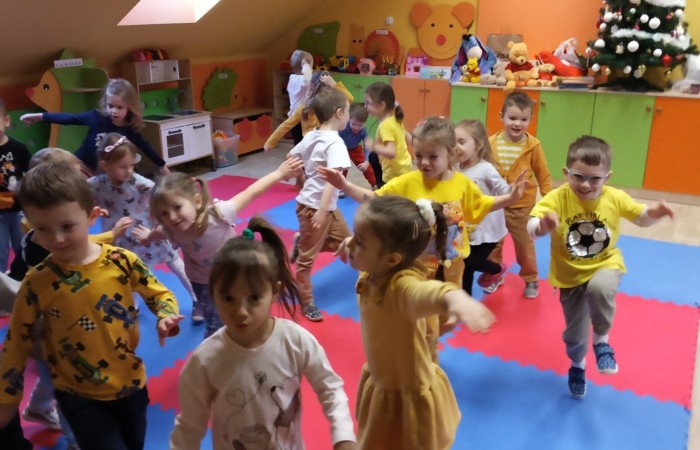 Dzień Kubusia Puchatka - grupa Smerfy