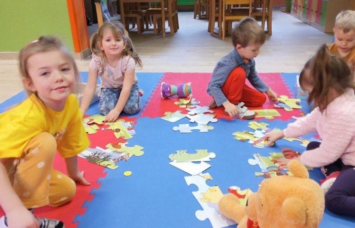 Dzień Kubusia Puchatka - grupa Smerfy