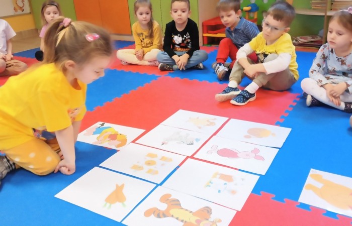 Dzień Kubusia Puchatka - grupa Smerfy