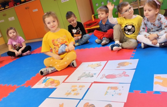 Dzień Kubusia Puchatka - grupa Smerfy