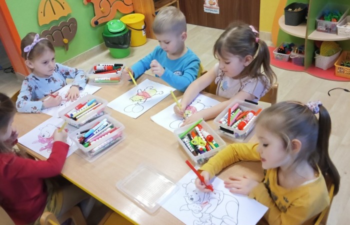 Dzień Kubusia Puchatka - grupa Smerfy