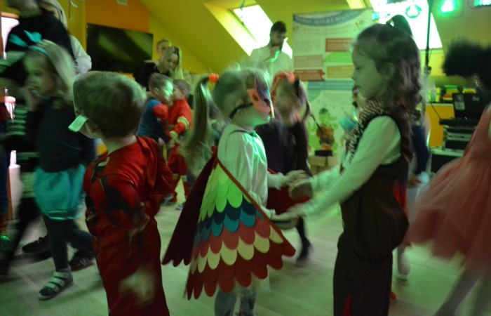 Bal karnawałowy