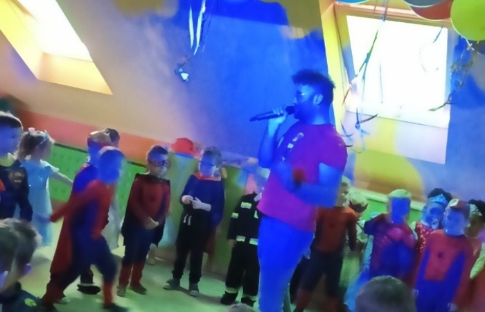 Bal karnawałowy