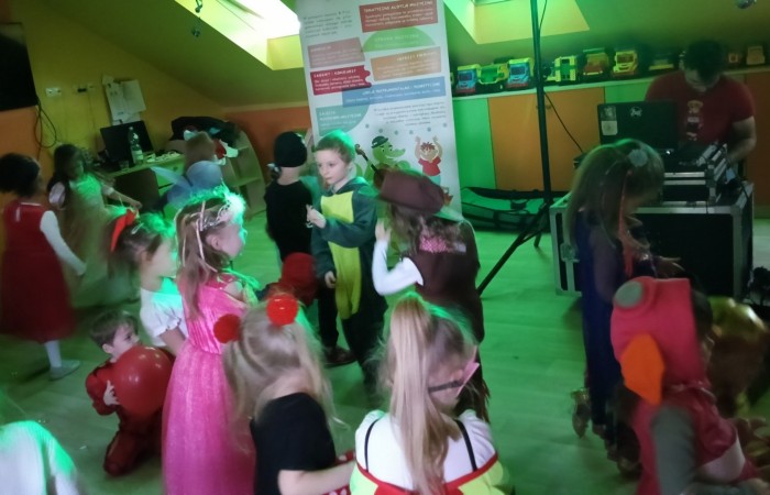 Bal karnawałowy