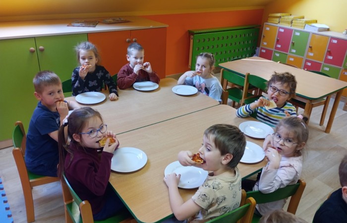 Międzynarodowy Dzień Pizzy - grupa Tygrysy