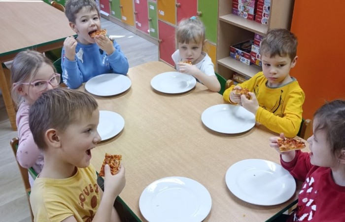 Międzynarodowy Dzień Pizzy - grupa Tygrysy