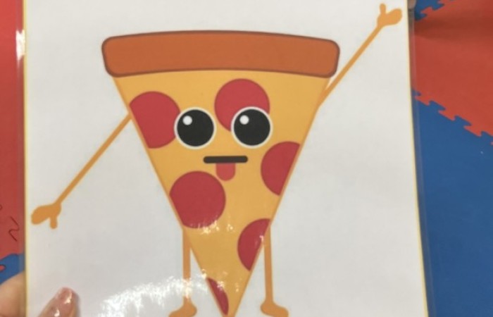 Międzynarodowy Dzień Pizzy - grupa Smerfy