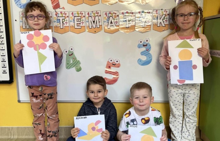 Dzień Matematyki w naszym przedszkolu! - Smerfy