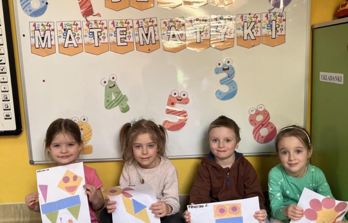 Dzień Matematyki w naszym przedszkolu! - Smerfy