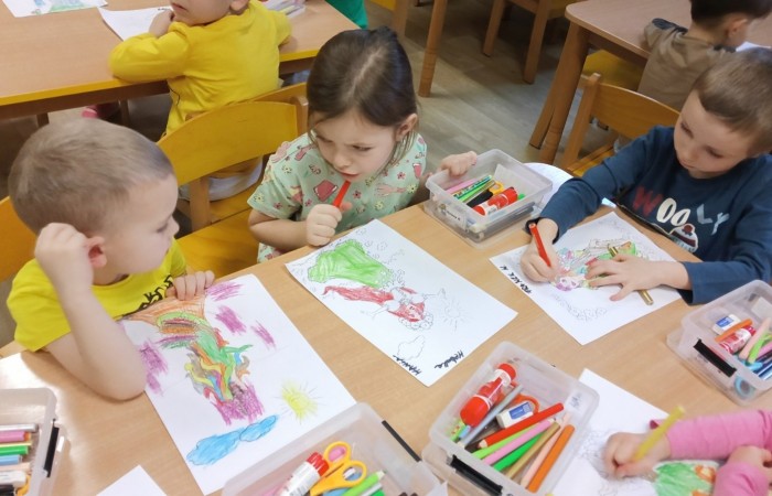 Pierwszy dzień wiosny - grupa Smerfy