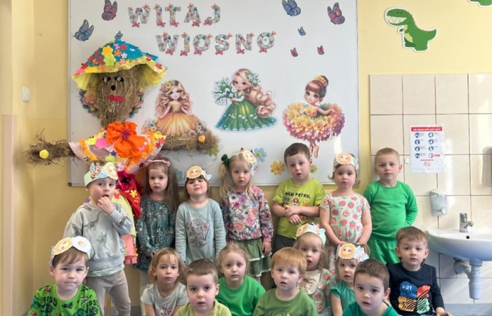 Pierwszy dzień wiosny - grupa Smerfy