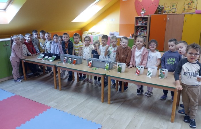 Zakładamy „Zielone ogródki” w Przedszkolu - grupa Tygrysy