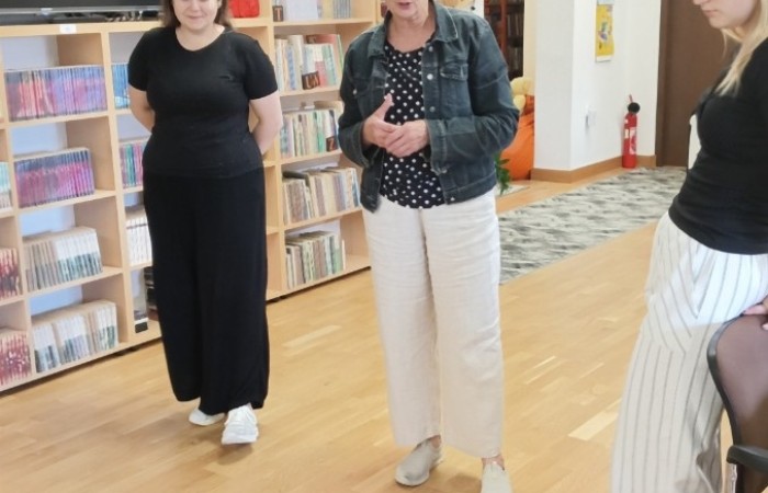 W świecie książek – wspólne czytanie i podziękowanie dla Biblioteki