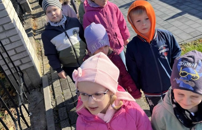 Wyjście przedszkolaków na Grób Nieznanego Żołnierza