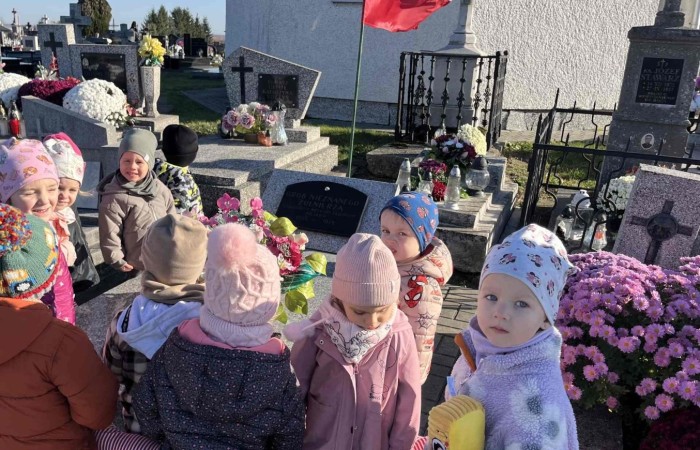 Wyjście przedszkolaków na Grób Nieznanego Żołnierza