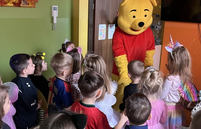 Andrzejkowa zabawa przedszkolaków