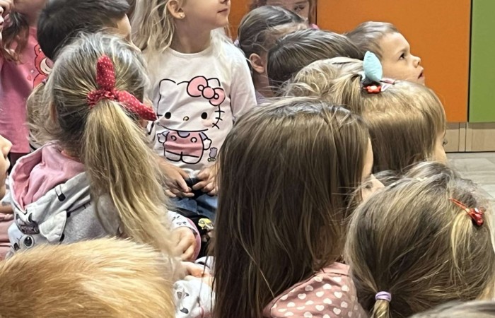 Teatrzyk Zielony Melonik ze spektaklem „Prawdziwie Święty”