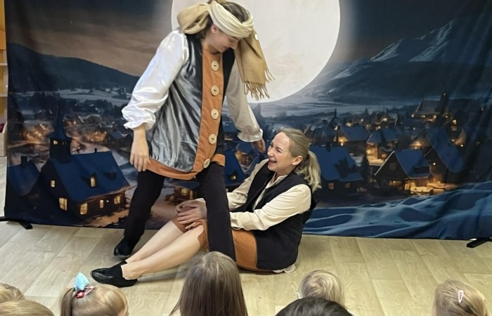 Teatrzyk Zielony Melonik ze spektaklem „Prawdziwie Święty”