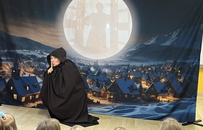 Teatrzyk Zielony Melonik ze spektaklem „Prawdziwie Święty”
