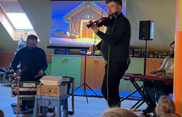 Koncert kolęd i pastorałek – audycja muzyczna „Jaszczur i przyjaciele”